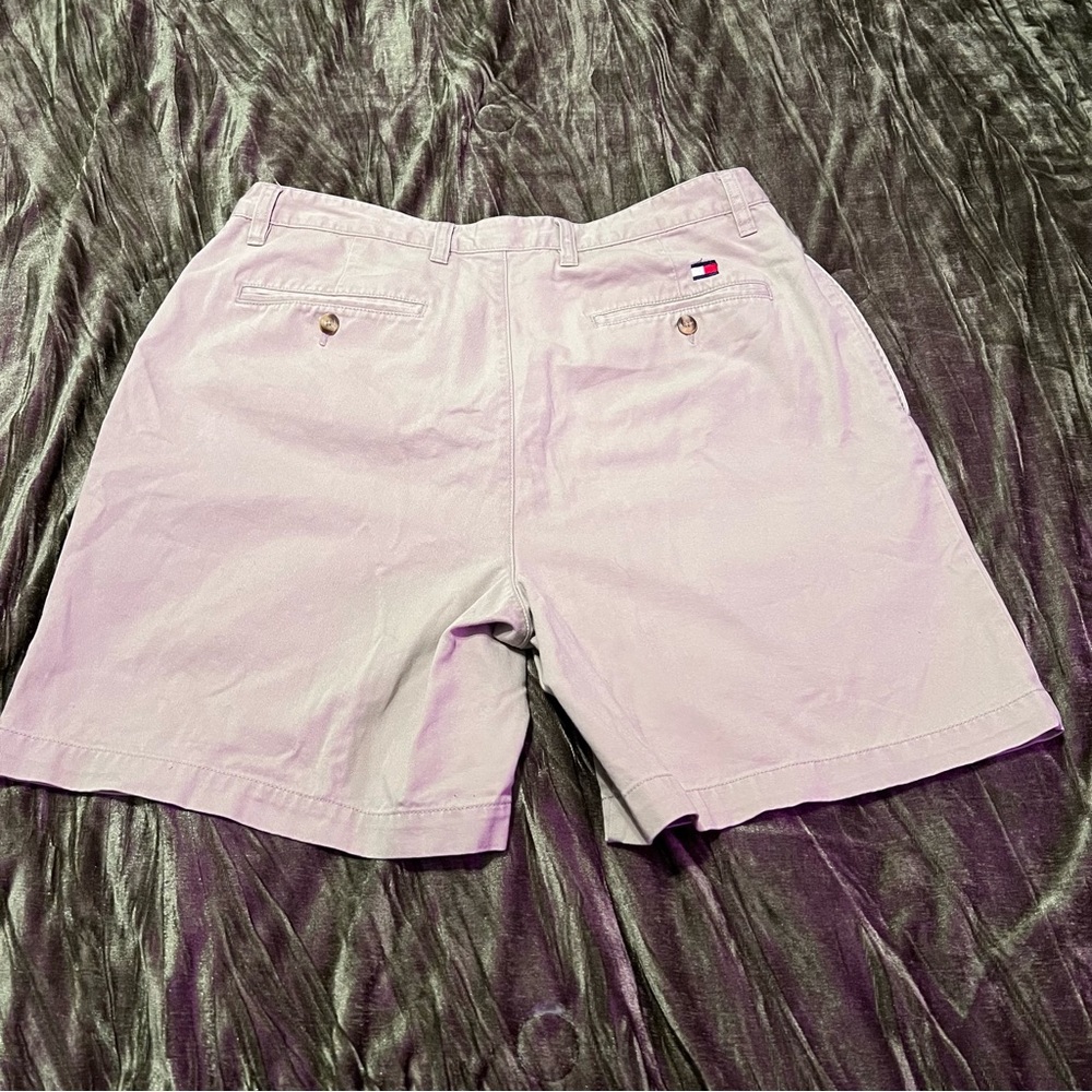 Tommy Hilfiger Men's Pleated Chino Shorts Light Khaki Cotton Button Zip Pockets